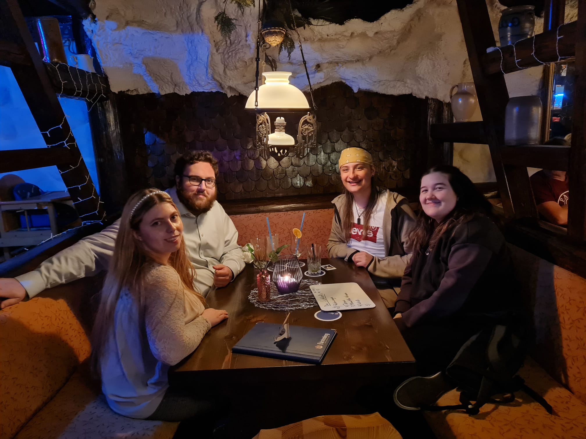 Moonlight Lounge - WhatsApp Image 2026-01-04 at 22.52.20 (1).jpeg